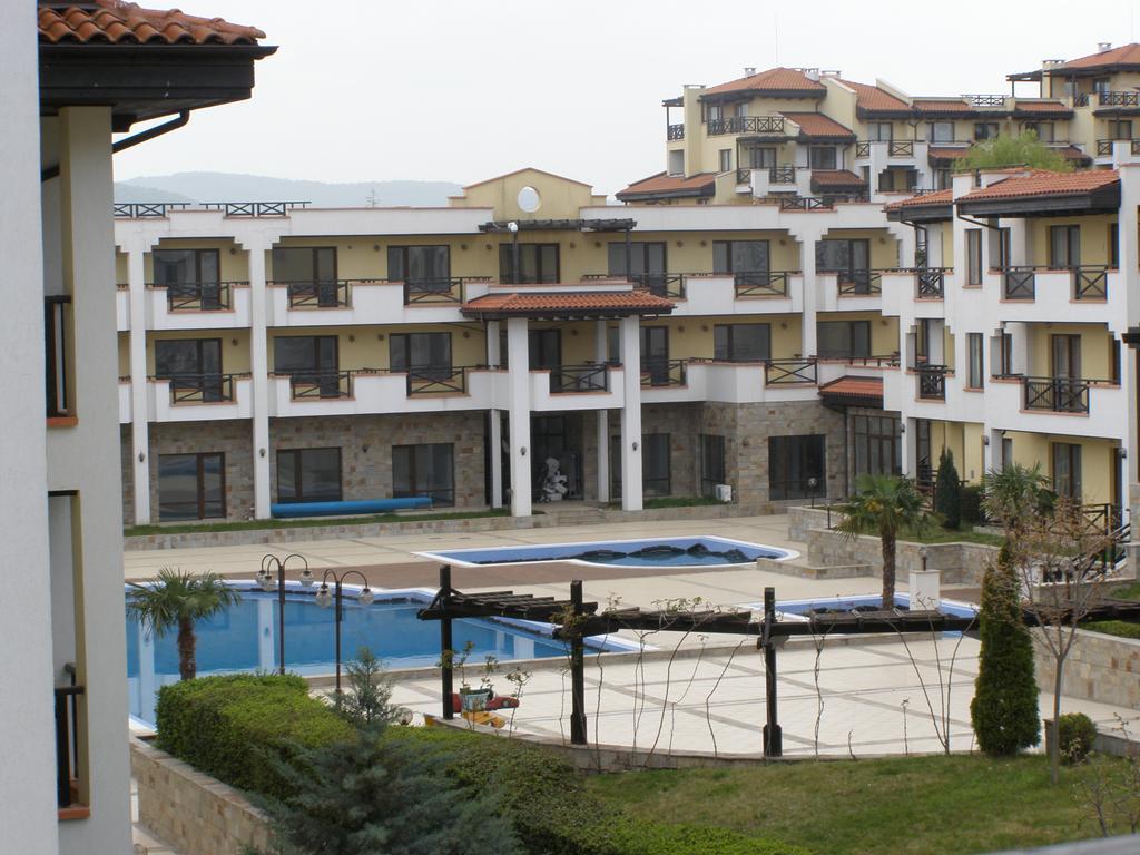 Sveti Nikola Apartment Chernomorets Esterno foto